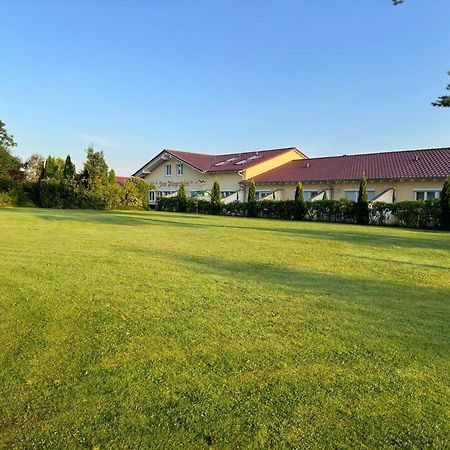 Hotel Zum Fliegerwirt Mengen Esterno foto