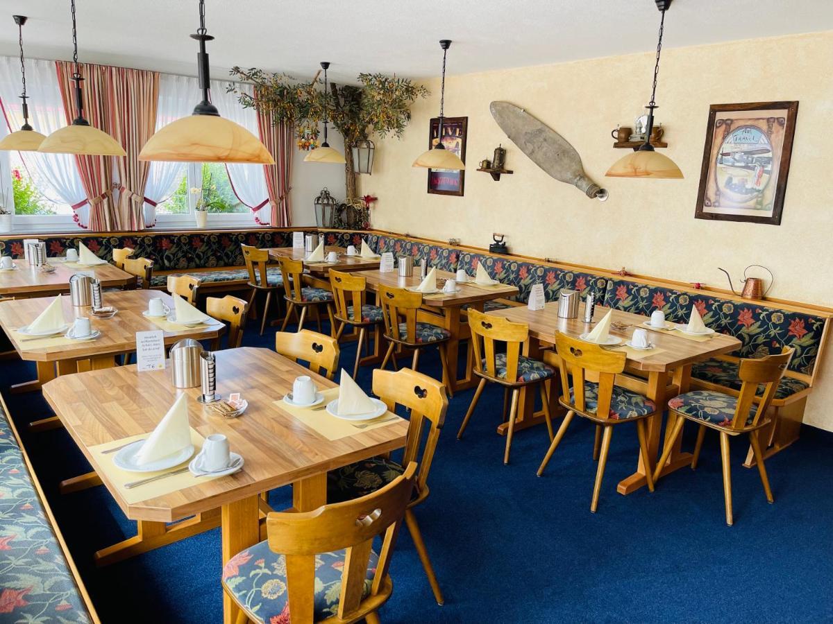 Hotel Zum Fliegerwirt Mengen Esterno foto