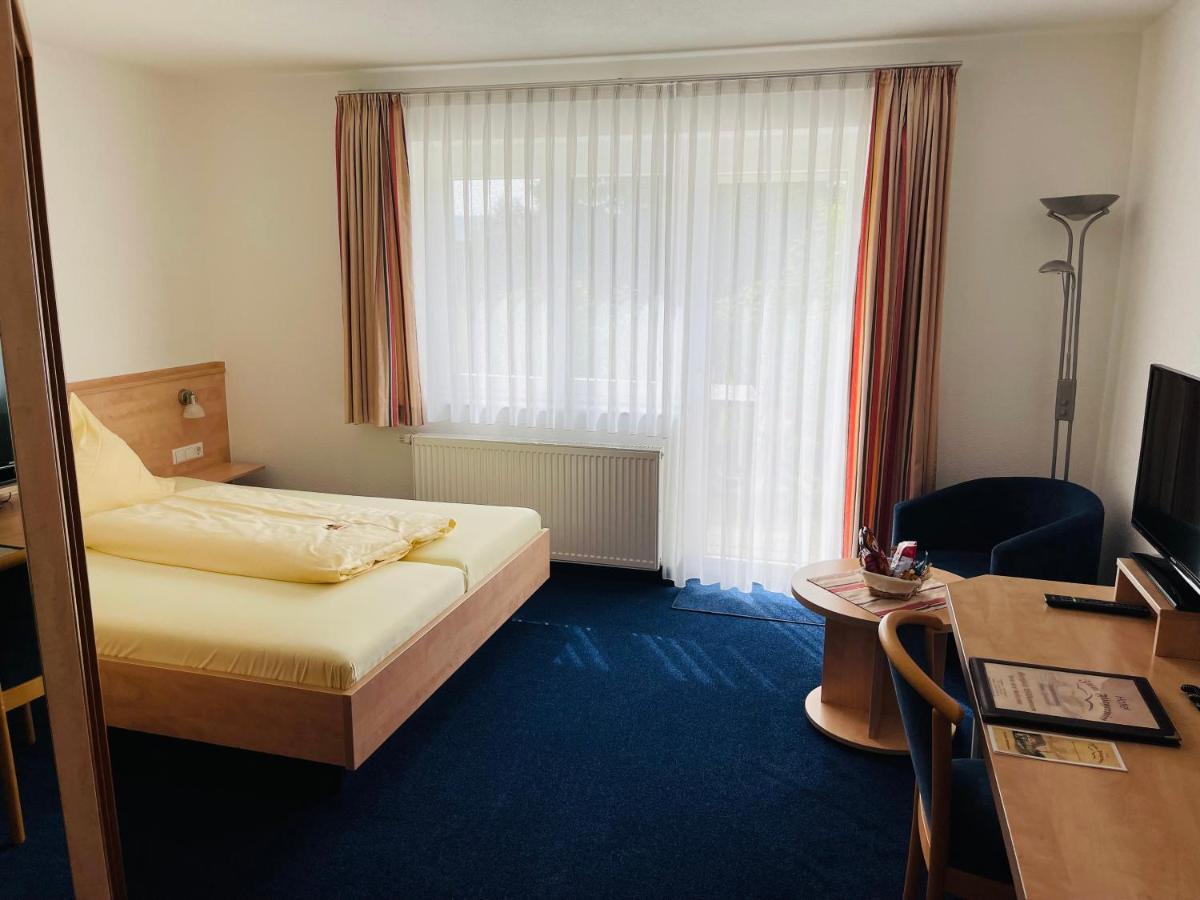 Hotel Zum Fliegerwirt Mengen Esterno foto