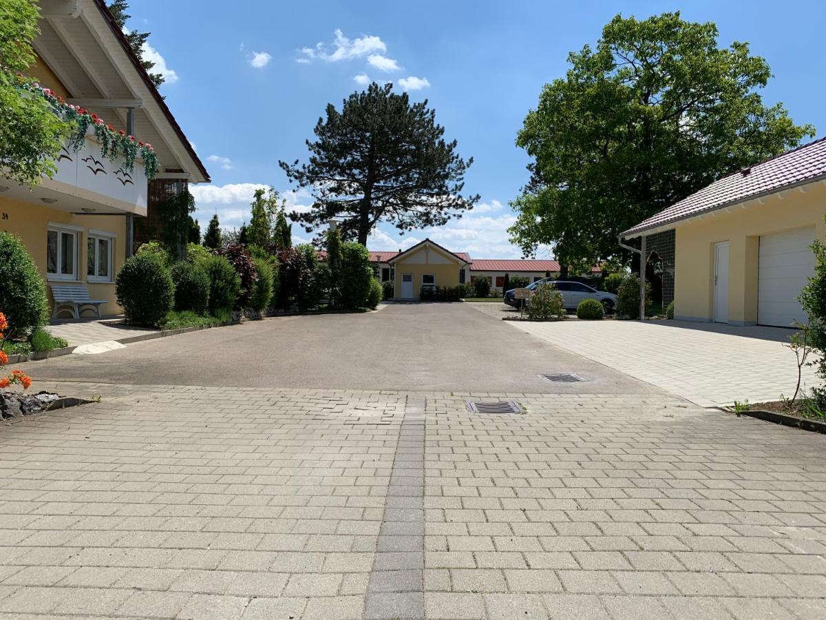 Hotel Zum Fliegerwirt Mengen Esterno foto