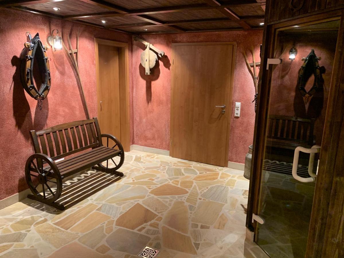 Hotel Zum Fliegerwirt Mengen Esterno foto